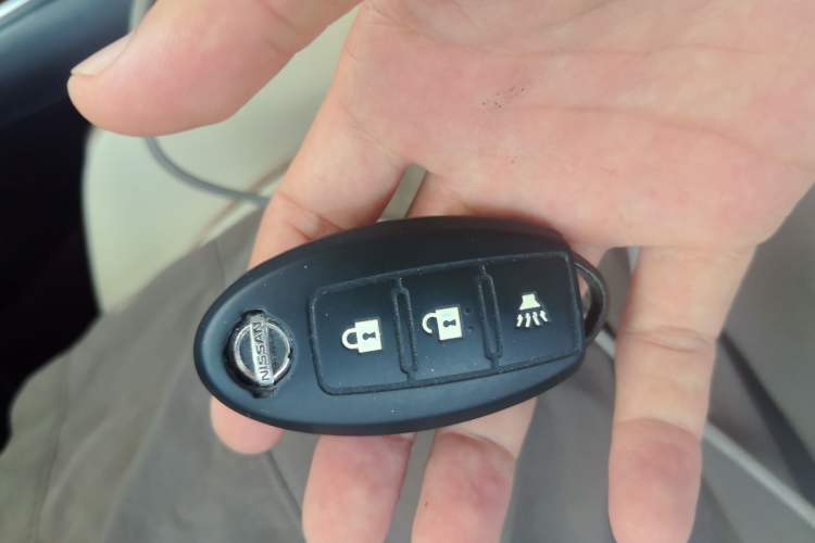 Used Nissan Tiida 2014 1.6L Manual Smart Model Vehicle Key