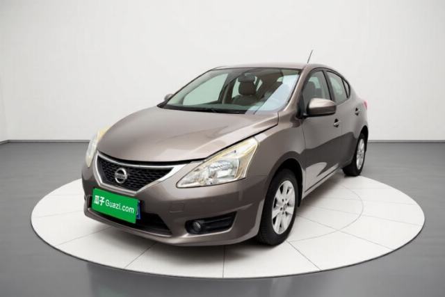 Ojetý Nissan Tiida 2014 1.6L CVT Comfort Model