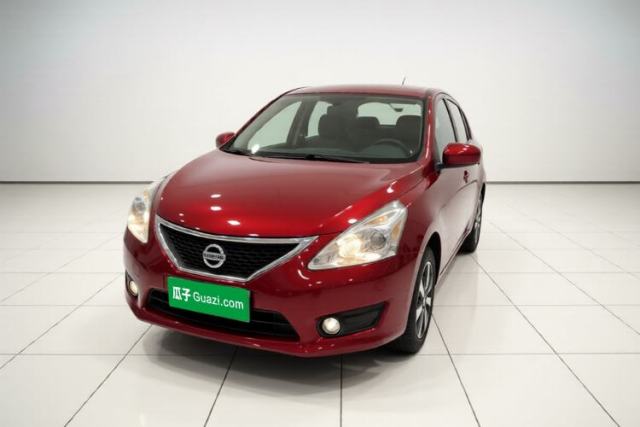 Ojetý Nissan Tiida 2014 1.6L CVT Comfort Model
