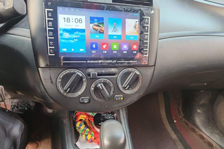 Used Nissan Tiida 2014 1.6L CVT Comfort Model Audio And AC Panel
