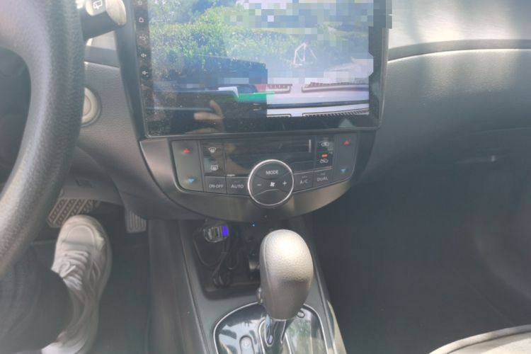 Used Nissan Tiida 2014 1.6L CVT Smart Model Audio And AC Panel
