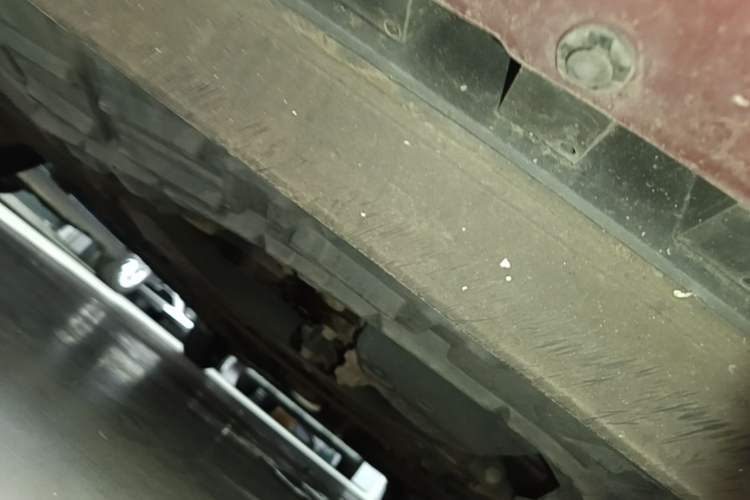Used Nissan Tiida 2014 1.6L CVT Comfort Model Chassis Front