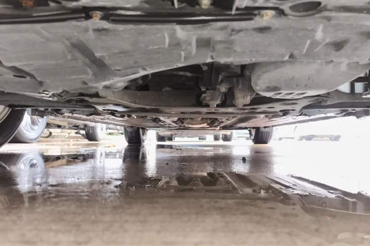 Used Nissan Tiida 2014 1.6L CVT Comfort Model Chassis Front