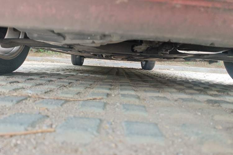 Used Nissan Tiida 2014 1.6L CVT Smart Model Chassis Front