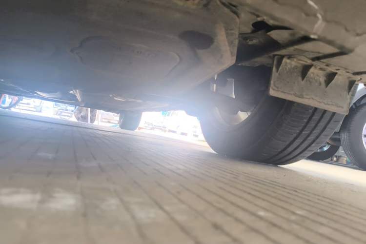 Used Nissan Tiida 2014 1.6L CVT Comfort Model Chassis Front Left