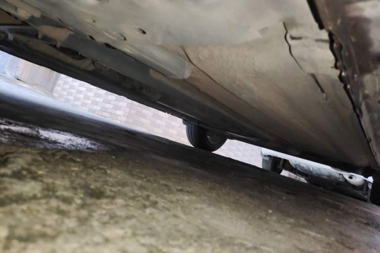 Used Nissan Tiida 2014 1.6L CVT Comfort Model Chassis Front Left