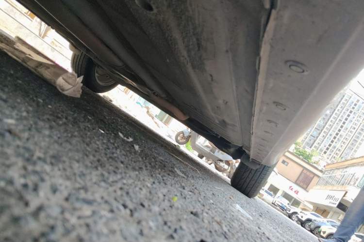 Used Nissan Tiida 2014 1.6L CVT Smart Model Chassis Front Left