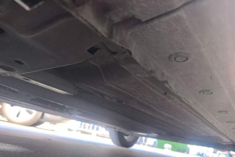 Used Nissan Tiida 2014 1.6L CVT Smart Model Chassis Front Left