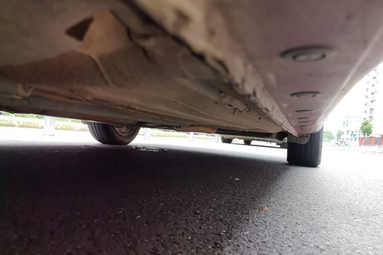 Used Nissan Tiida 2014 1.6L CVT Comfort Model Chassis Front Left