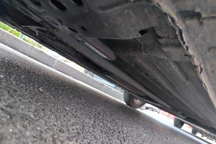 Used Nissan Tiida 2014 1.6L CVT Smart Model Chassis Front Left