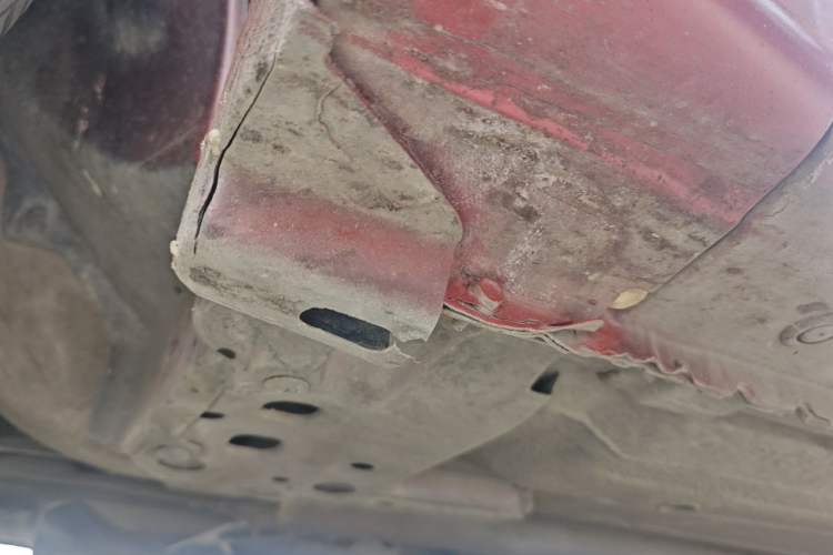 Used Nissan Tiida 2014 1.6L CVT Smart Model Chassis Front Left