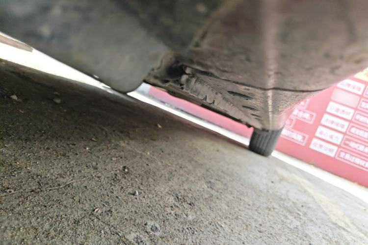 Used Nissan Tiida 2014 1.6L CVT Comfort Model Chassis Front Left