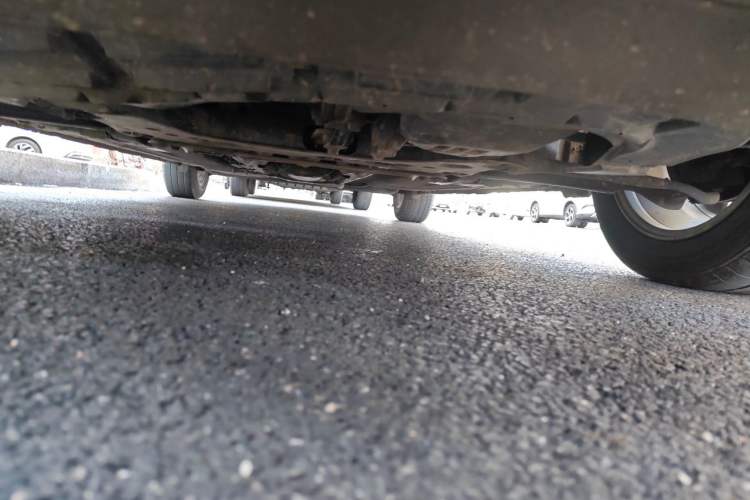 Used Nissan Tiida 2014 1.6L CVT Smart Model Chassis Front