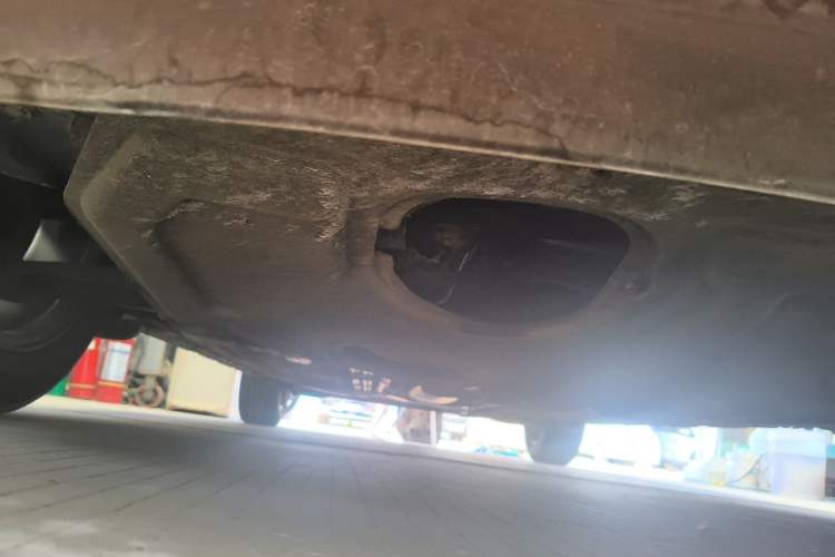 Used Nissan Tiida 2014 1.6L CVT Comfort Model Chassis Front Right