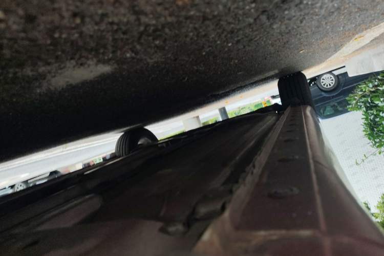 Used Nissan Tiida 2014 1.6L CVT Smart Model Chassis Front Right