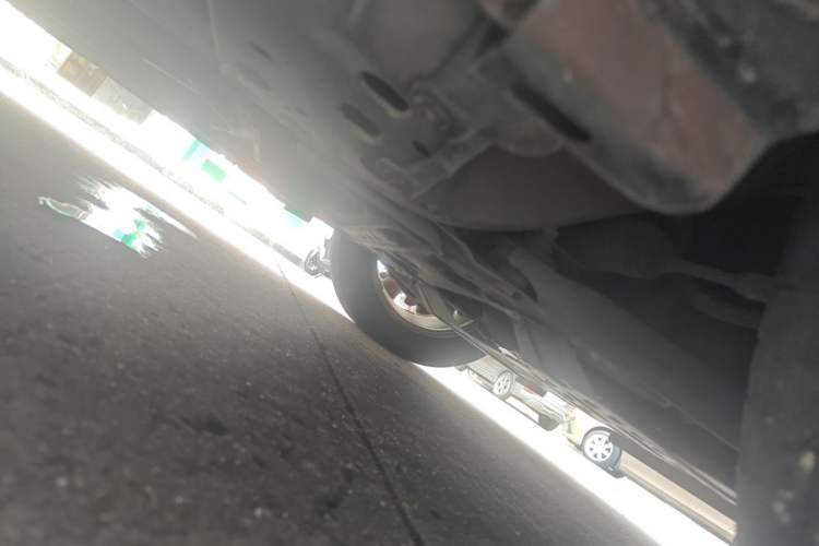 Used Nissan Tiida 2014 1.6L CVT Smart Model Chassis Front Right