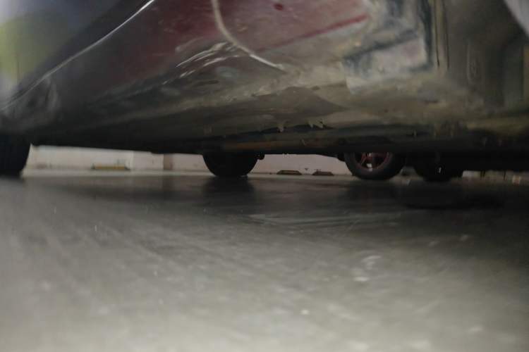 Used Nissan Tiida 2014 1.6L CVT Comfort Model Chassis Front Right
