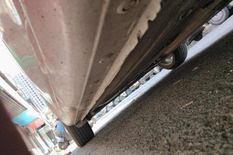 Used Nissan Tiida 2014 1.6L CVT Smart Model Chassis Front Right