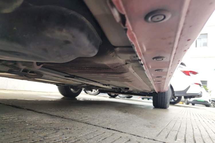 Used Nissan Tiida 2014 1.6L CVT Comfort Model Chassis Front Right