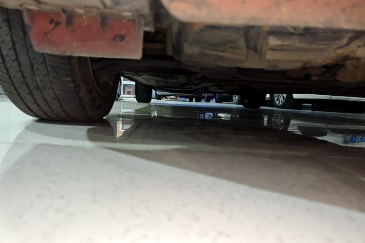 Used Nissan Tiida 2014 1.6L CVT Comfort Model Chassis Front Right