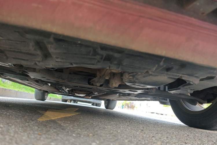 Used Nissan Tiida 2014 1.6L CVT Smart Model Chassis Front