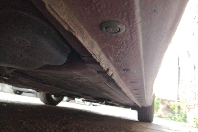 Used Nissan Tiida 2014 1.6L CVT Comfort Model Chassis Rear Right