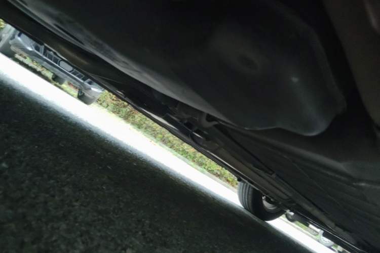 Used Nissan Tiida 2014 1.6L Manual Comfort Model Chassis Rear Right