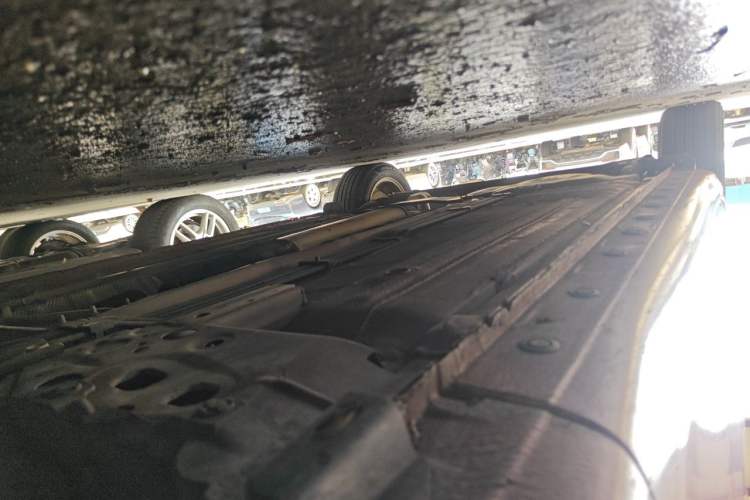 Used Nissan Tiida 2014 1.6L CVT Cool Cafe Edition Chassis Rear Right