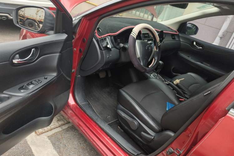 Used Nissan Tiida 2014 1.6L CVT Smart Model Driver Seat