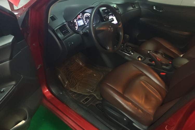 Used Nissan Tiida 2014 1.6L CVT Smart Model Driver Seat