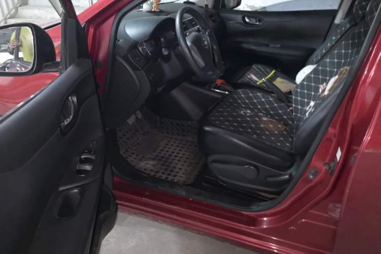 Used Nissan Tiida 2014 1.6L CVT Smart Model Driver Seat