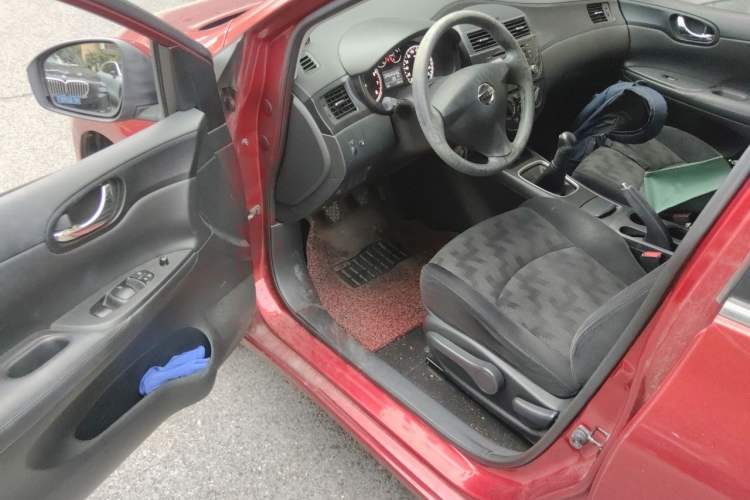 Used Nissan Tiida 2014 1.6L Manual Comfort Model Driver Seat