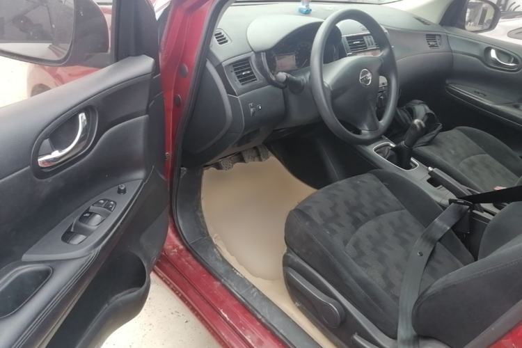 Used Nissan Tiida 2014 1.6L Manual Comfort Model Driver Seat