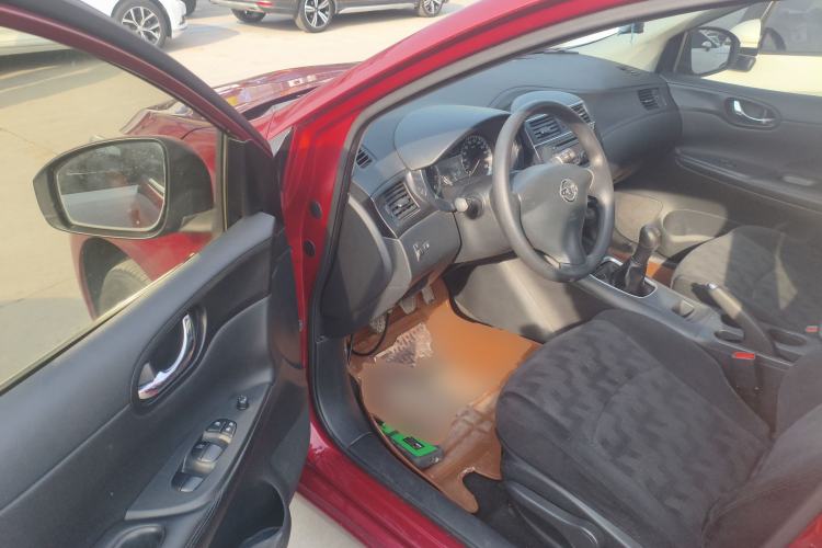 Used Nissan Tiida 2014 1.6L Manual Comfort Model Driver Seat