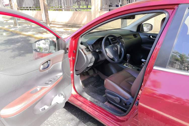 Used Nissan Tiida 2014 1.6L CVT Cool Cafe Edition Driver Seat