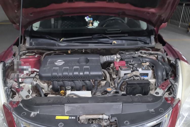 Used Nissan Tiida 2014 1.6L CVT Smart Model Engine Bay