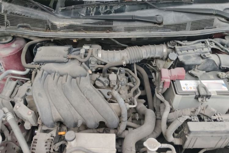 Used Nissan Tiida 2014 1.6L Manual Comfort Model Engine Bay