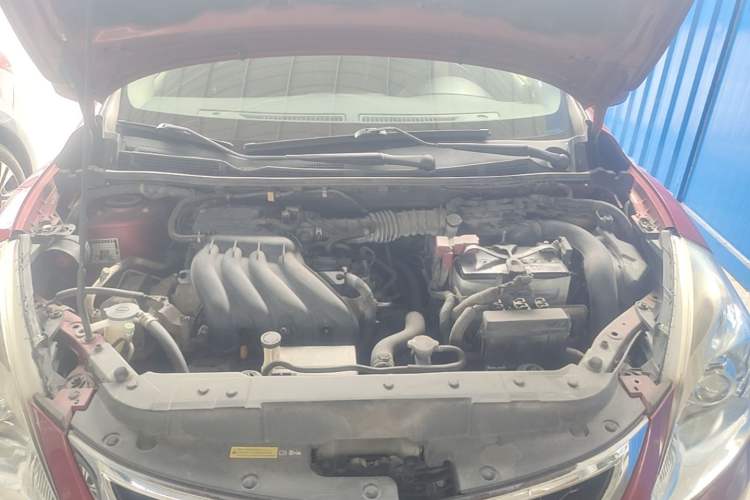 Used Nissan Tiida 2014 1.6L CVT Comfort Model Engine Bay