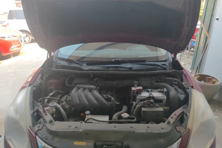 Used Nissan Tiida 2014 1.6L CVT Comfort Model Engine Bay