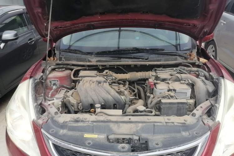Used Nissan Tiida 2014 1.6L Manual Comfort Model Engine Bay