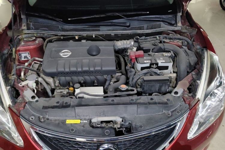 Used Nissan Tiida 2014 1.6L CVT Smart Model Engine Bay