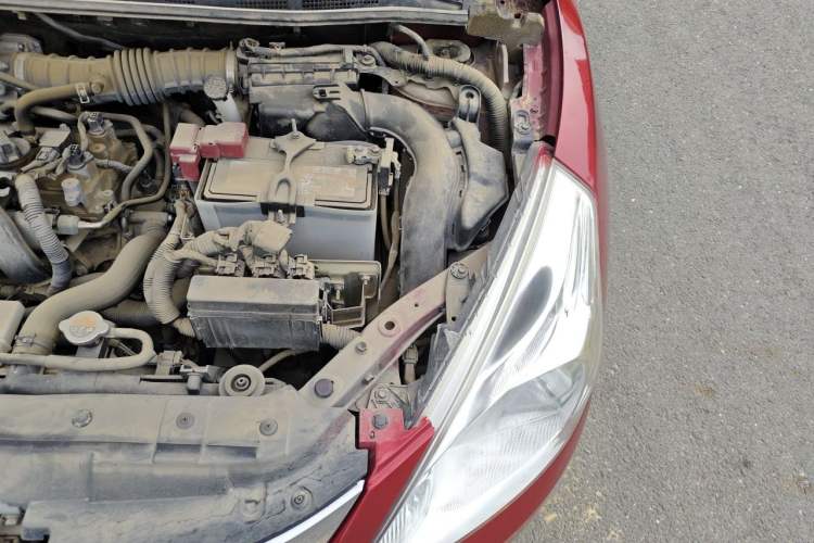 Used Nissan Tiida 2014 1.6L CVT Comfort Model Engine Bay Left