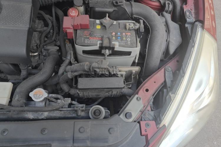 Used Nissan Tiida 2014 1.6L CVT Smart Model Engine Bay Left