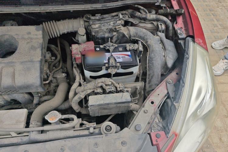 Used Nissan Tiida 2014 1.6L CVT Smart Model Engine Bay Left