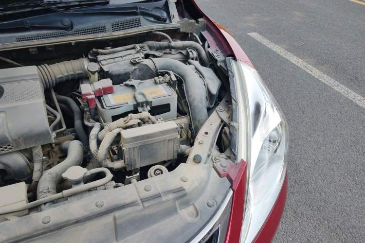 Used Nissan Tiida 2014 1.6L CVT Cool Cafe Edition Engine Bay Left