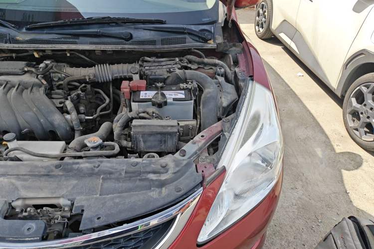 Used Nissan Tiida 2014 1.6L CVT Comfort Model Engine Bay Left