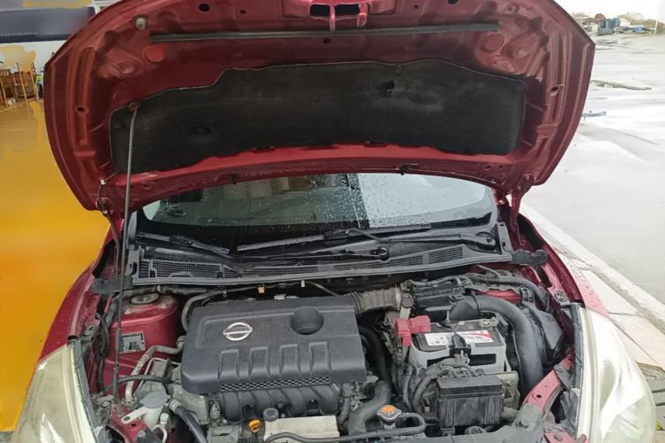 Used Nissan Tiida 2014 1.6L CVT Cool Cafe Edition Engine Bay
