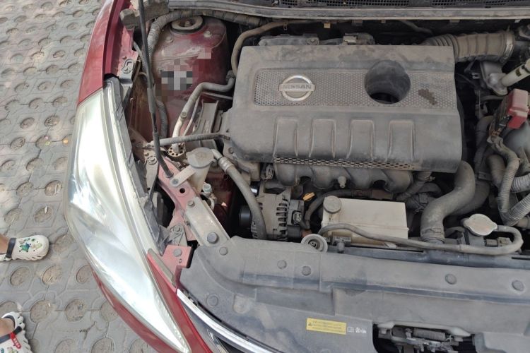 Used Nissan Tiida 2014 1.6L CVT Smart Model Engine Bay Right