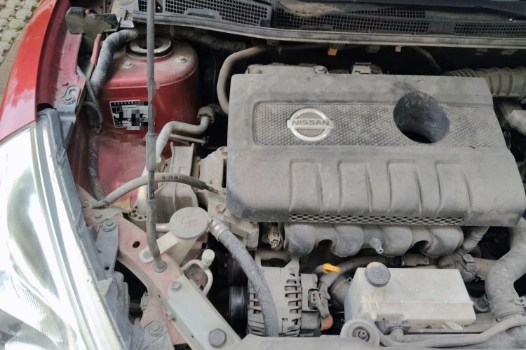 Used Nissan Tiida 2014 1.6L CVT Smart Model Engine Bay Right
