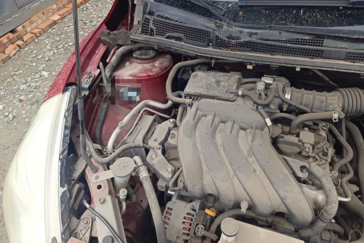 Used Nissan Tiida 2014 1.6L CVT Comfort Model Engine Bay Right
